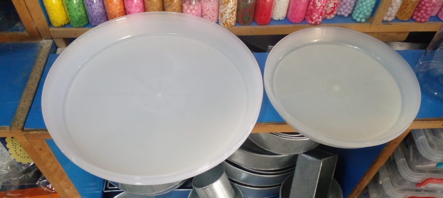 Plastic 3 Milk Cake Plate 10.5 Inches
