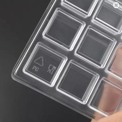 21 Cavity Plain Square Acrylic Chocolate Mold