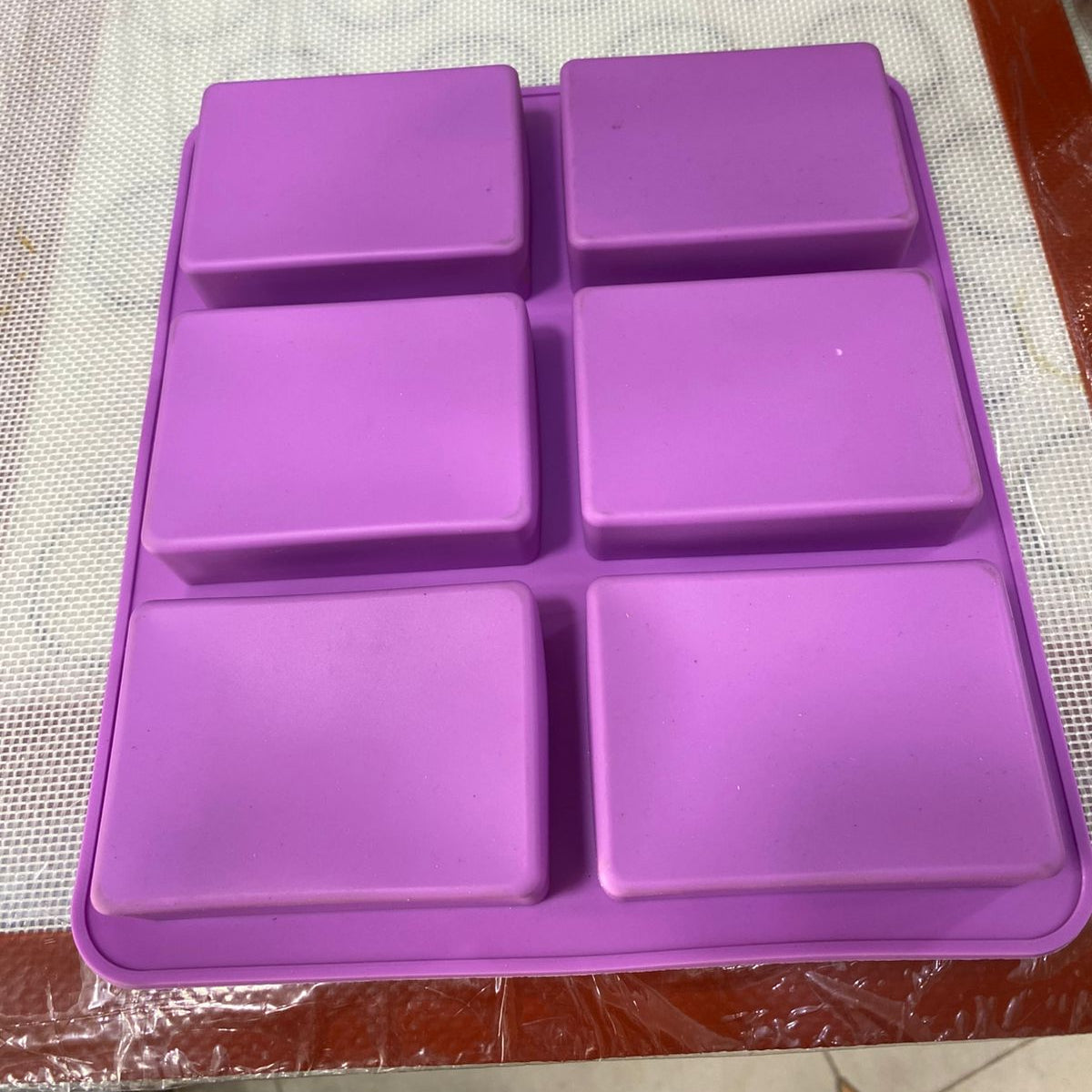 6 CAVITY LARGE IMPRESSION RECTANGLE SILICONE SOAP MOLD TRAY