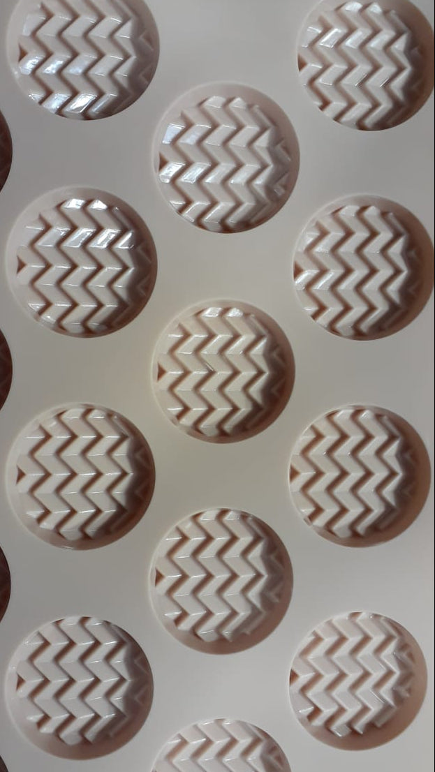Silicon 18 Cavity Mini Wavy Disk Chocolate Mold