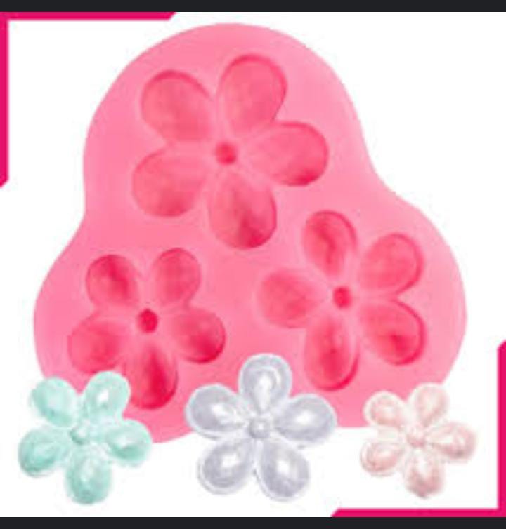 Silicon Daisy Flower Fondant Mold Size 2.75" x 2.75"