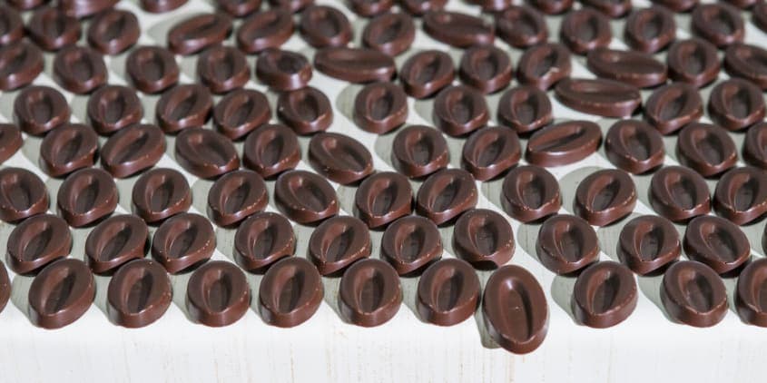 Valrhona Tropilia Noire 53% Dark Chocolate 500g Loosed Pack