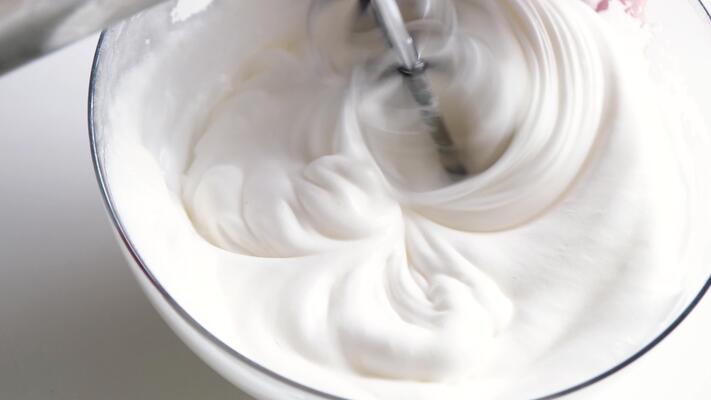 Whippy Whip Cream at BakersSupplies.pk offers premium-quality, easy-to-whip cream perfect for cakes, desserts, beverages, and pastry decoration. Made from fresh, high-grade ingredients.