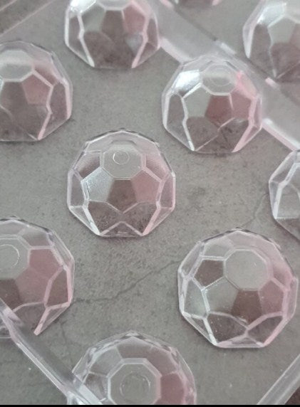 21 Cavity Octagon Round Acrylic Chocolate Mold