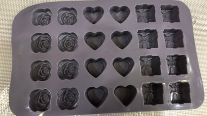 Silicone Gift Heart & Rose Chocolate Mold 24 Cavity