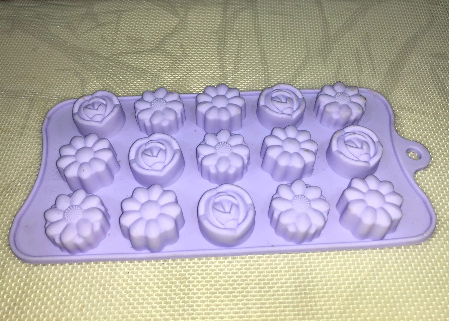 Silicone Floral Chocolate Mold 15 Cavity