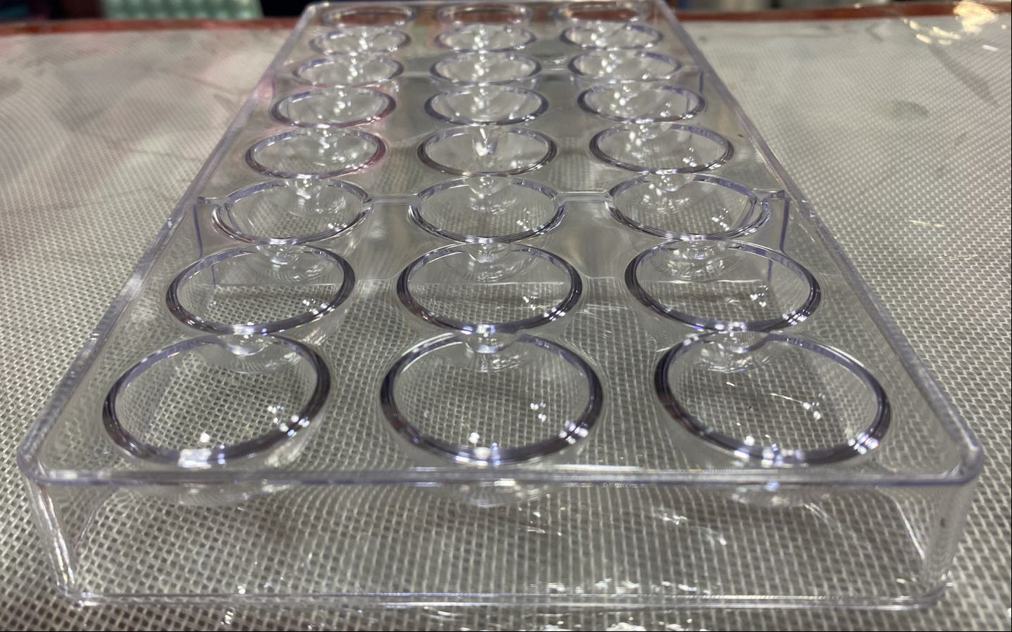 24 Cavity Medium Semicircle Round Acrylic Chocolate Mold