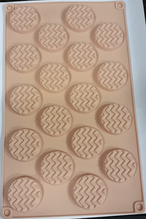 Silicon 18 Cavity Mini Wavy Disk Chocolate Mold