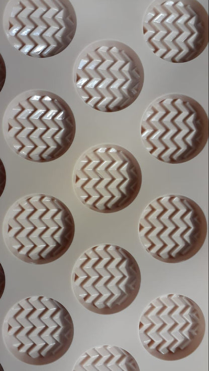 Silicon 18 Cavity Mini Wavy Disk Chocolate Mold