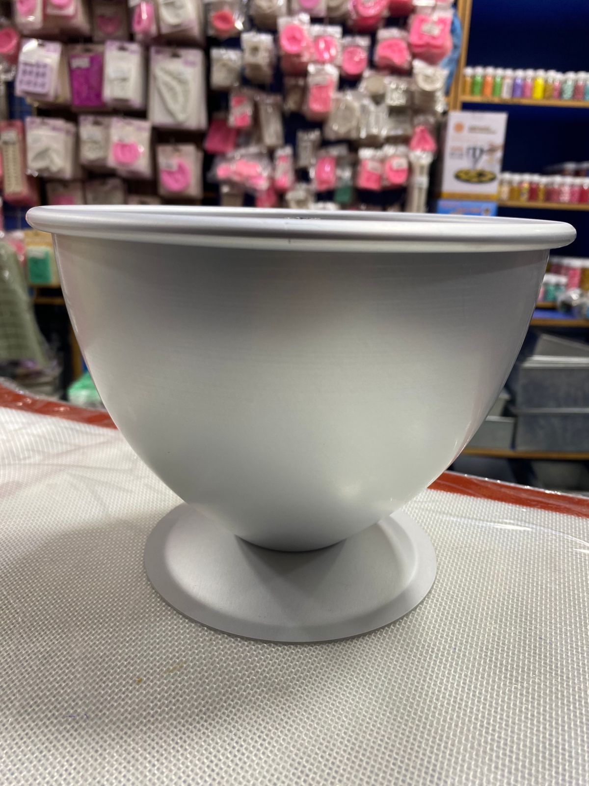 Doll Frill Pan 7.2" dia 6" height 3.4"