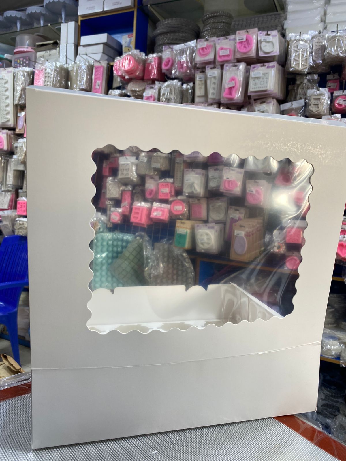 New Imported 12 Cupcake Box