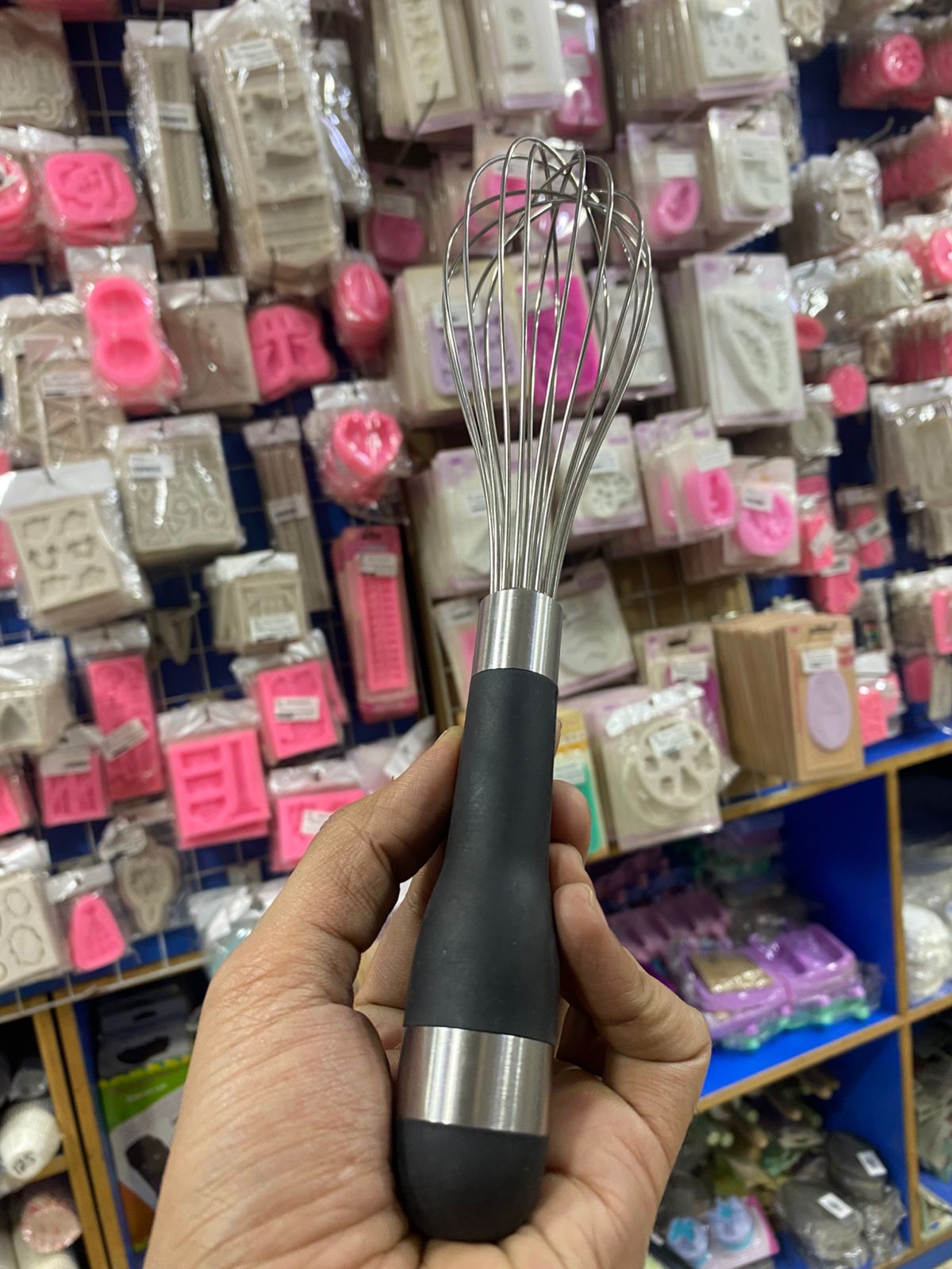 Silicon Metal Whisk Medium
