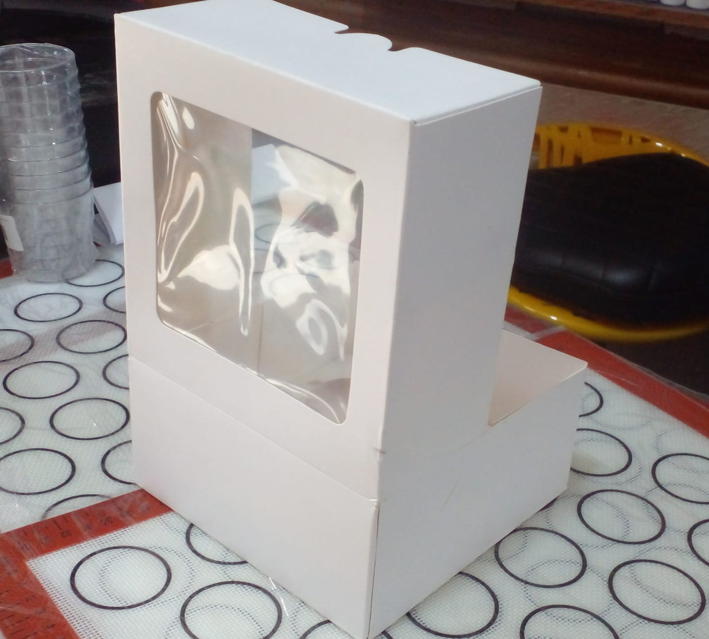 New Imported 4 Cupcake Box