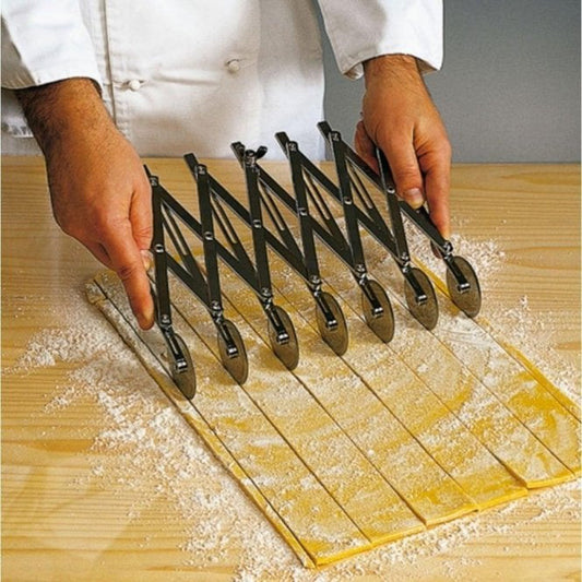SS Dough Pastry Roller Cutter
