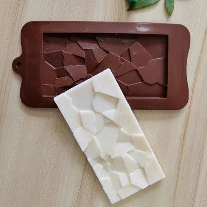 CRACKED GEOMETRIC SILICONE CHOCOLATE BAR MOLD