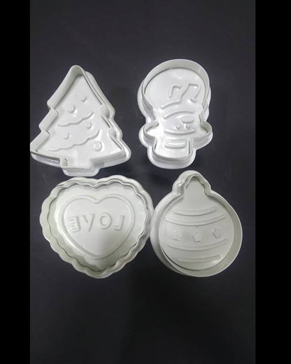 CHRISTMAS THEME PLUNGER CUTTER 4 PCS SET